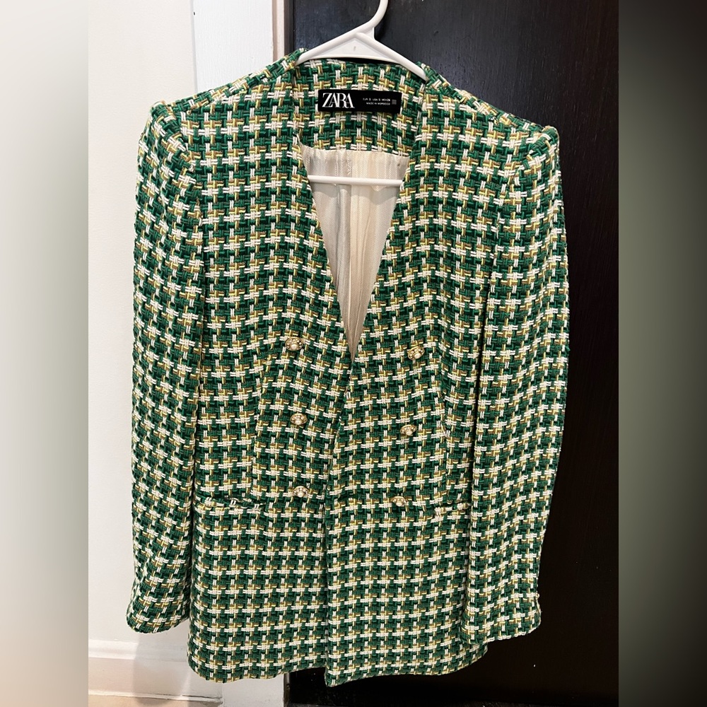 Green and ivory tweed blazer